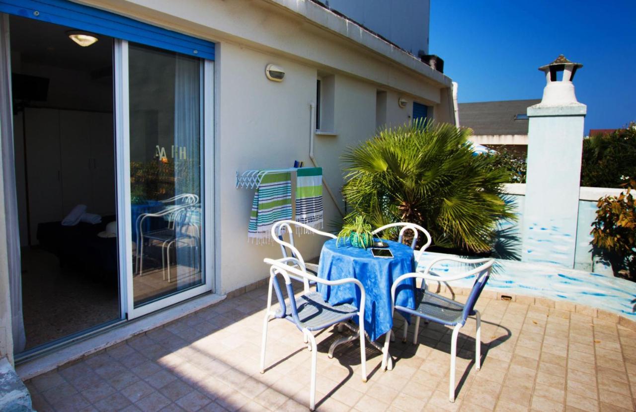 Hotel Adria B&B - Colazione Fino Alle 12 Misano Adriatico Zewnętrze zdjęcie