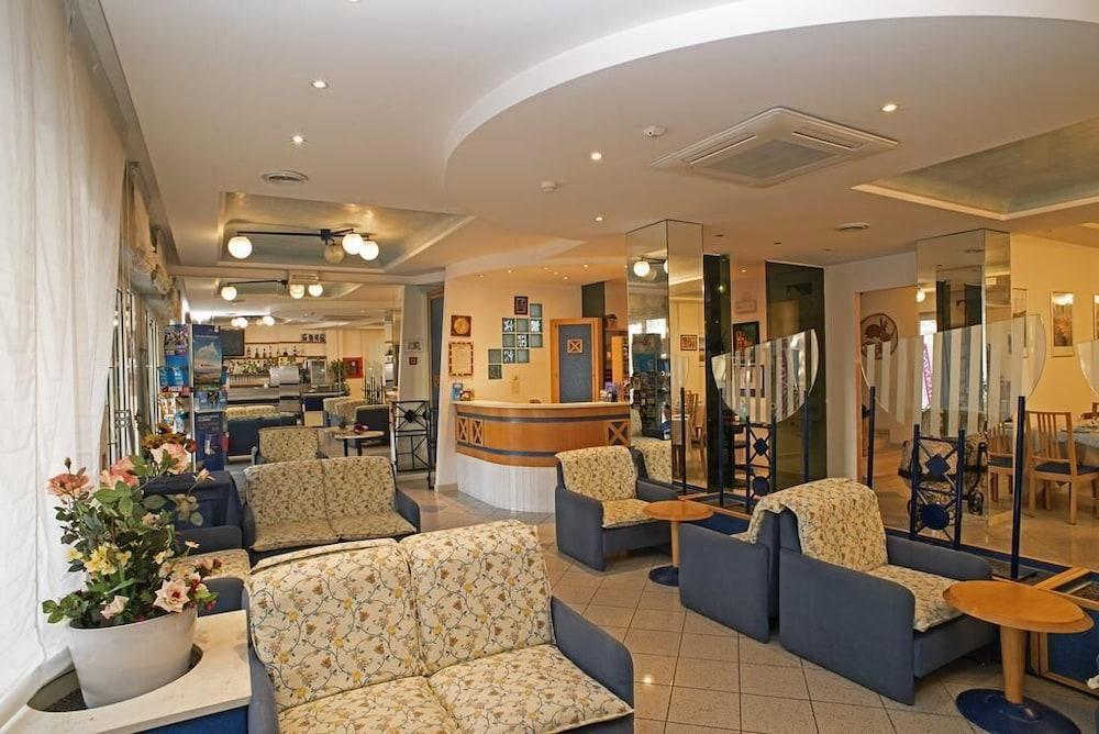 Hotel Adria B&B - Colazione Fino Alle 12 Misano Adriatico Zewnętrze zdjęcie