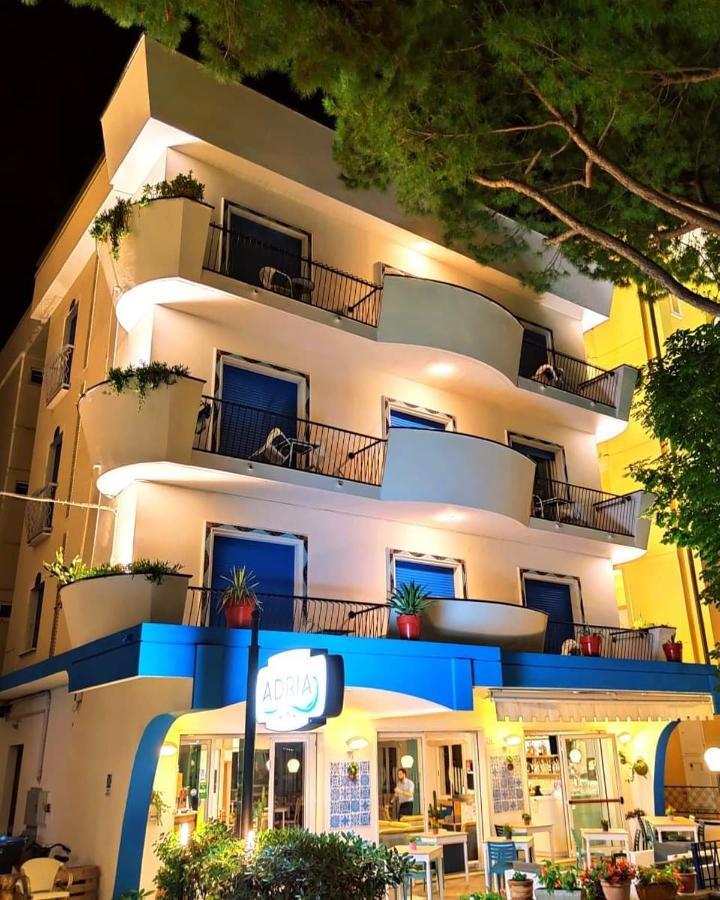 Hotel Adria B&B - Colazione Fino Alle 12 Misano Adriatico Zewnętrze zdjęcie